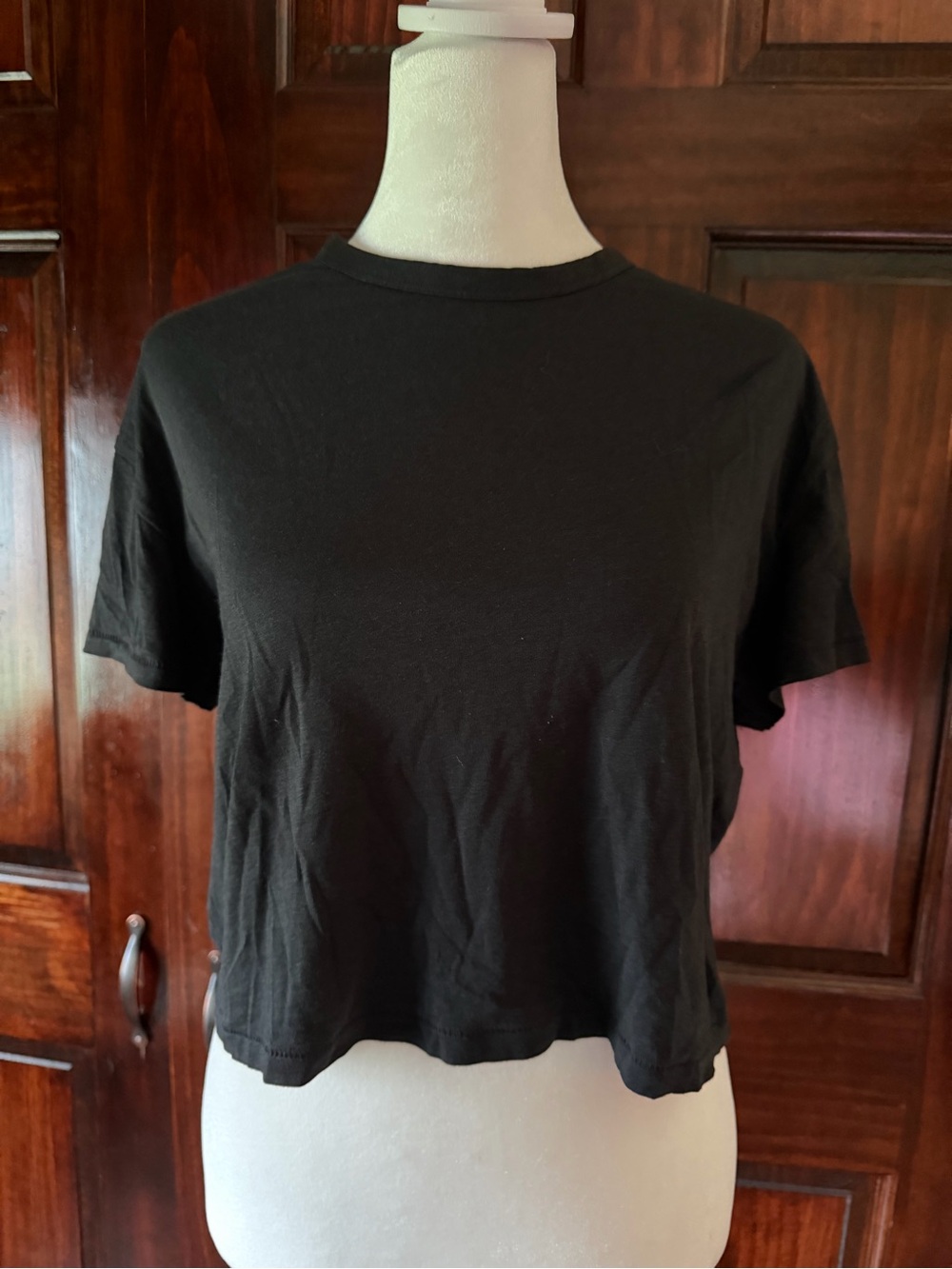 Rag and Bone Classic Black Cropped Crewneck Tee - Women